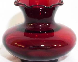 4171 - Vintage ruby red 3" vase
