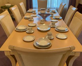 DINING ROOM SET "IMPRESSIONS" BY THOMASVILLE