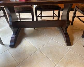 AMERICAN HEIRLOOM COLLECTION KITCHEN TABLE AND CHAIRS BY ZIMMERMAN CHAIR COMPANY FROM WHITE HOUSE FURNITURE