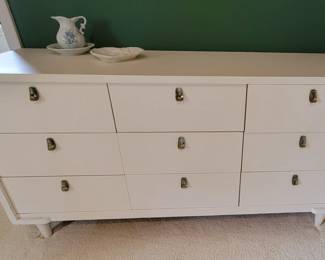 VINTAGE KROEHLER DRESSER