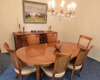 PRISTINE QUALITY WIDDICOMB DINING SET