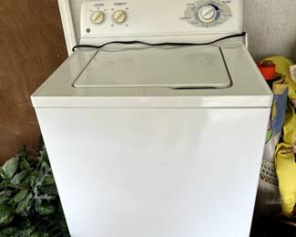#285 Appliance BP GE washer top load plastic tub $100.00