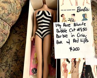#212 Vintage rare blond bubble cut Barbie with red lips #850 $200.00