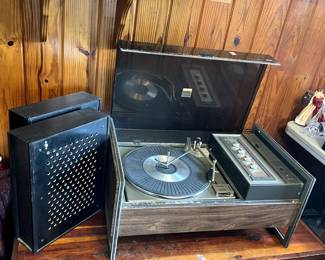 #92 RCA turntable with 2 speakers 24x15x11 as is $25.00