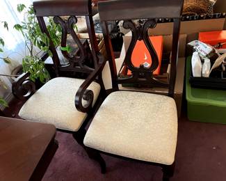 #3 KG table DR double pedestal dining table with 8 chairs with 2 leaves 64-100x40x30 great condition $320.00