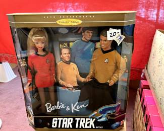 #179 Barbie and Ken Star Trek Giftset, NRFB $20.00
#180 Barbie and Ken Star Trek Giftset, NRFB, set of 3 in original shipping box $50.00 SOLD