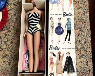 #201 1961 Vintage Bubble Cut Blond Barbie #850, rare pink lips $200.00