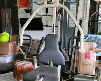 Nautilus NS-300 home gym with lots of extras