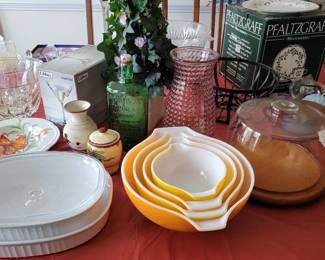 Vintage Pyrex, Pfaltzgraff Winterberry