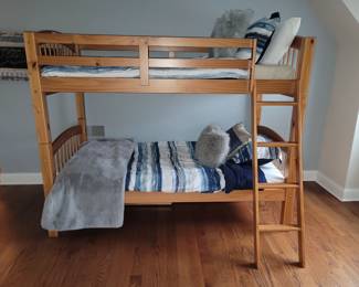 Twin Bunkbeds - reduced to $100