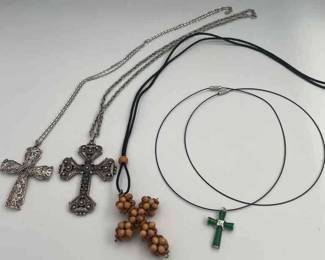 FTM115-5ea Necklaces With Unique Cross Pendants
