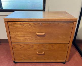 FTM032 Two Drawer Lateral Oak File Cabinet 