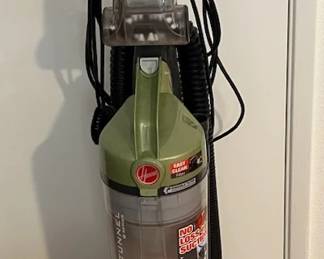 FTM045 Hoover Windtunnel Upright Vacuum 