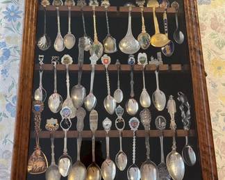 FTM080 Display Case Of Souvenir Spoons 