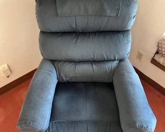 FTM006- Blue LA- Zboy Rocker Recliner Chairs
