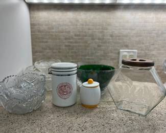 FTM031- Vintage Bowls & Cups & Glass Storage Containers