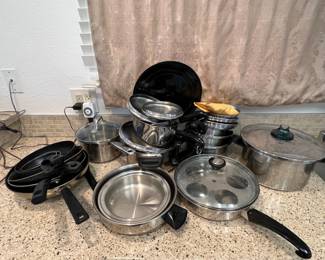 FTM018- Assorted Cooking Pots & Pans