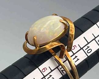 FTM111-Opal And 10k Gold Ring