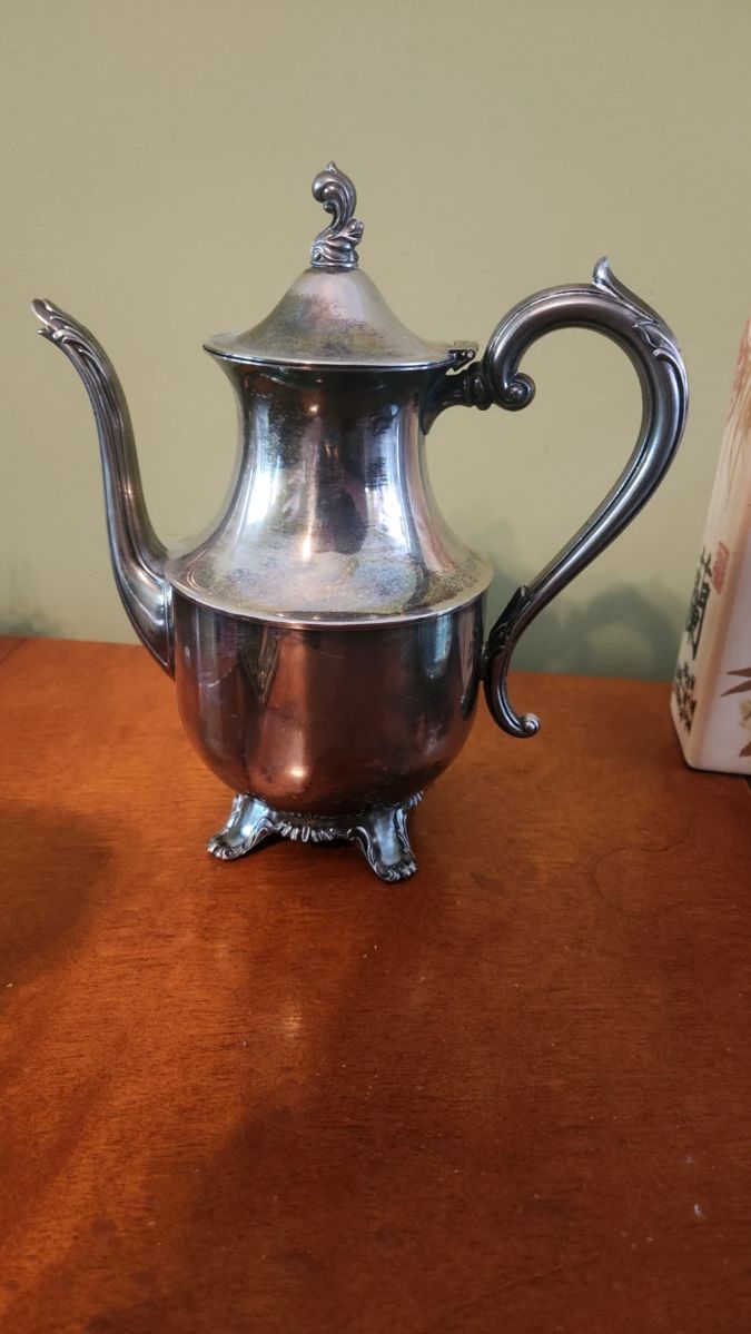 Sterling silver tea kettle W.M.A Robert's by Onieda LTD Silversmiths 