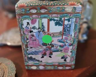 Vintage Porcelain Chinese tea caddy