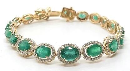 1z - 14k Emerald & Diamond bracelet, APP $31,285 7.5", 14K yellow gold, 13.49CT TW of 18 brilliant cut emeralds 2.59CT TW of 320 diamonds, 7.25" long
