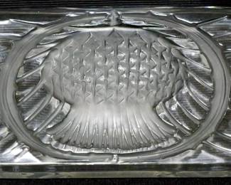 3834 - Lalique crystal shell paperweight, .5 x 2 x 3
