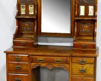3927 - Edwardian mahogany dressing table intricate carvings, beveled mirrors 75 x 48 x 21
