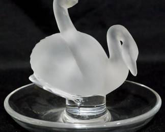 3863 - Lalique crystal pin dish with swans
