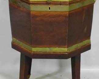 3919 - English George III lift top wine cellaret 28 x 18 x 18 brass applied trim, brass toes & casters chest on stand
