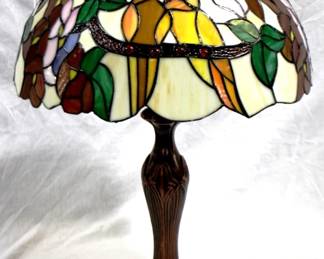 7100 - Stained Glass Lamp 25" Tall Love Birds

