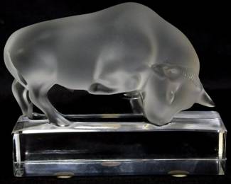 3830 - Lalique crystal bull figure, 3.5 x 4 x 1.5
