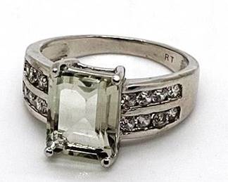 20w - Sterling Silver Green Amethyst & Sapphire Ring size 7
