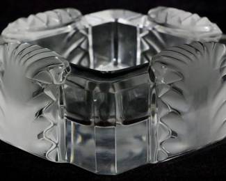 3829 - Lalique crystal ashtray, 1.5 x 4 x 4
