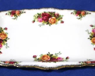 7783 - Royal Albert "Old Country Roses" Serving Dish 11.5" x 7"
