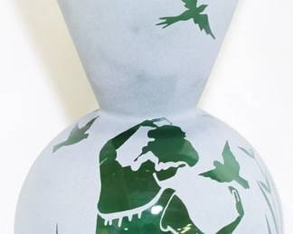3805 - Pilgrim art glass green cameo 10" vase
