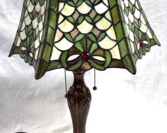 7110 - Stained Glass Lamp 24" Tall Green
