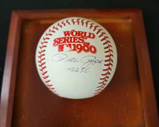 Pete Rose Autographed Baseball 