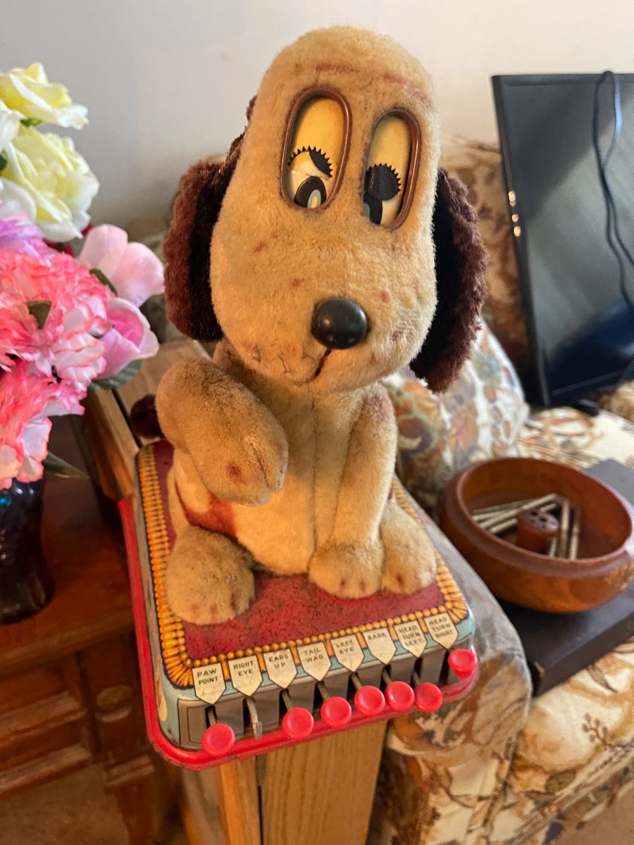 50 OFF Packed Picker Vineland Estate Sale!! starts on 4/11/2024