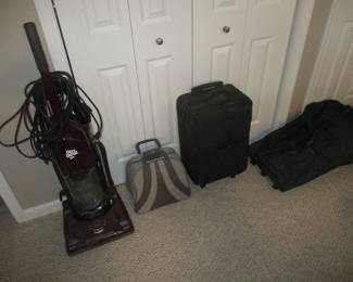 Luggage and vacuum