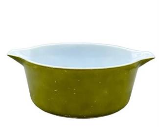 Lot 064   
Vintage Olive Green Pyrex Mixing Bowl