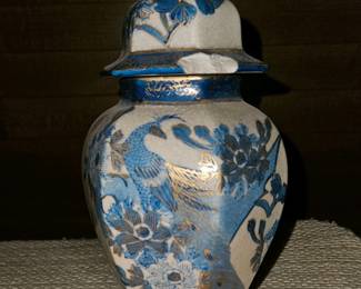 Bwautiful antique Japanese hexagonal vase.