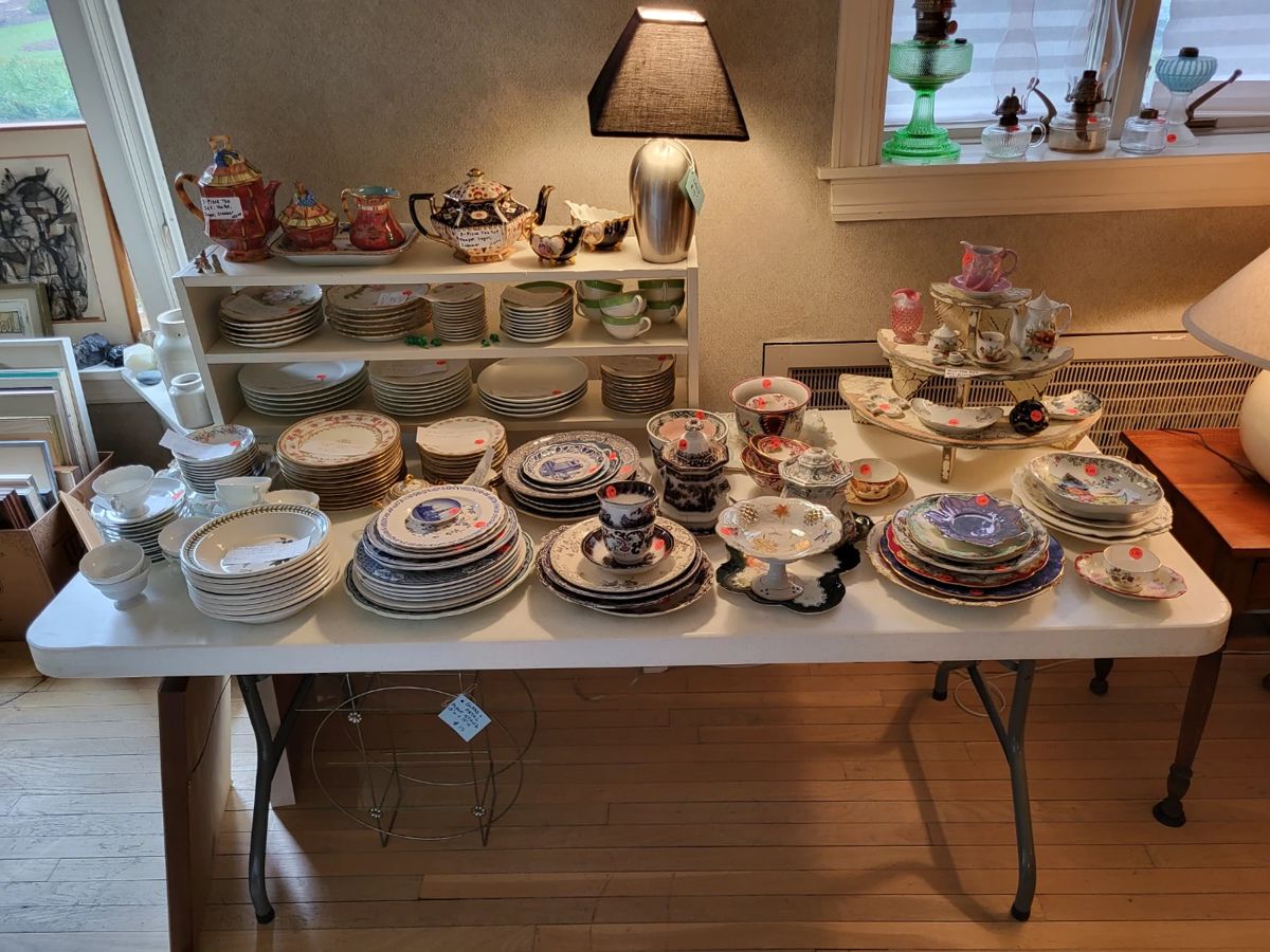 Arlington Heights Estate Sale with Diverse... starts on 4/12/2024