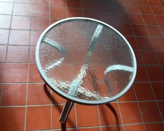 Sm patio table