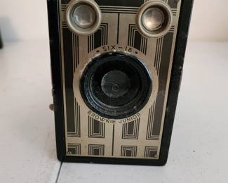Vintage Kodak Brownie Junior Six-16