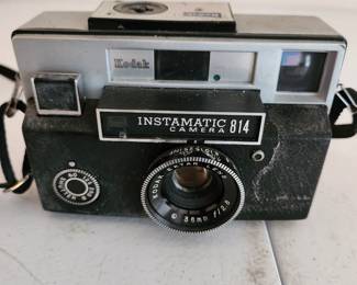Instamatic camera 814