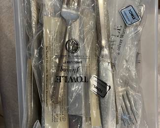 Towle 8 pieces Sterling Silver flat ware set. 30 pieces. Never used.  