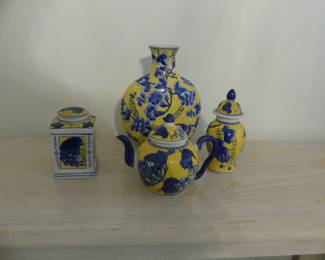 Vintage 4-Piece Ceramic Set - Teapot, Ginger Jar, Condiment Jar & Vase - Yellow/Blue