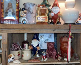 Astros Figures, Astros Gnomes, Bulldogs MSU Collectible, Bulldog Figures, Cards and Drawings, Bobble heads, Vases, Lamps