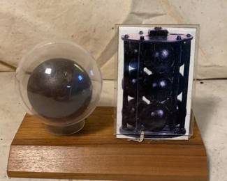 Small Cannon ball display