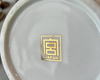 Asian Jar Plate Marking